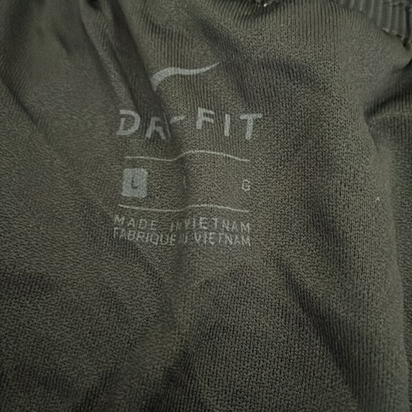 Nike women’s track shorts - Picture 2 of 3